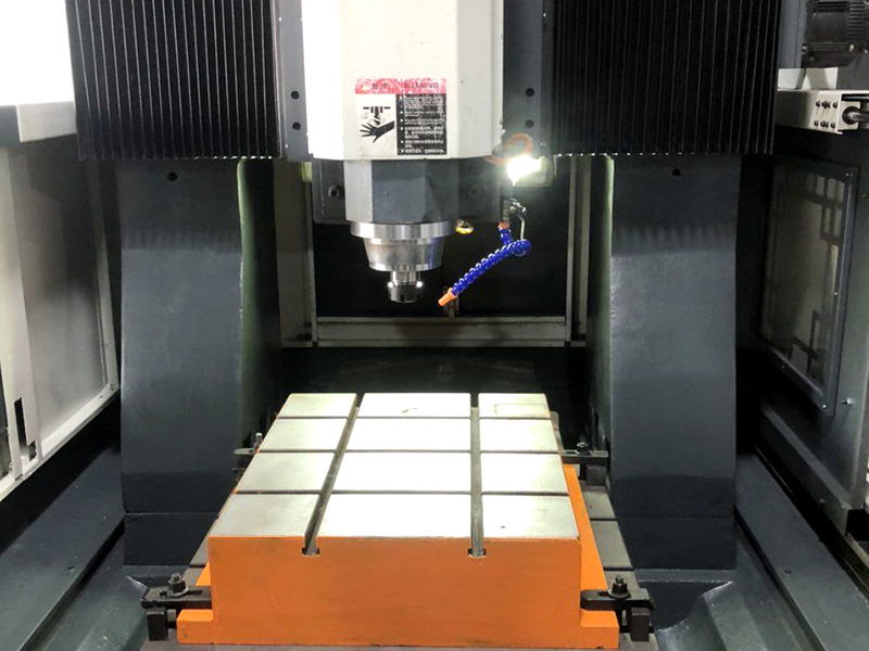 雕銑機(jī)是否會被淘汰？設(shè)備前景！