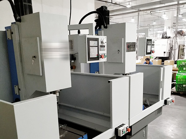 鉆孔機鉆頭怎么安裝？多軸鉆孔機故障損壞了怎么辦？