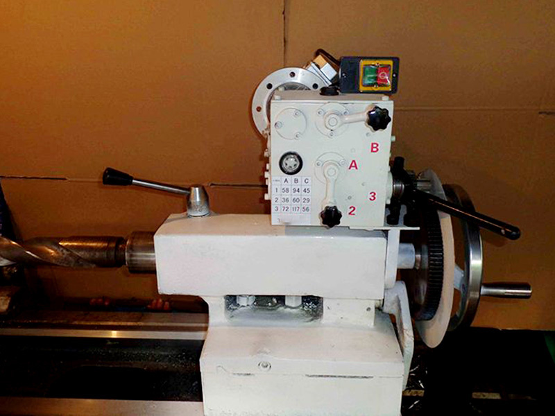 在車床上鉆深孔有啥好辦法？